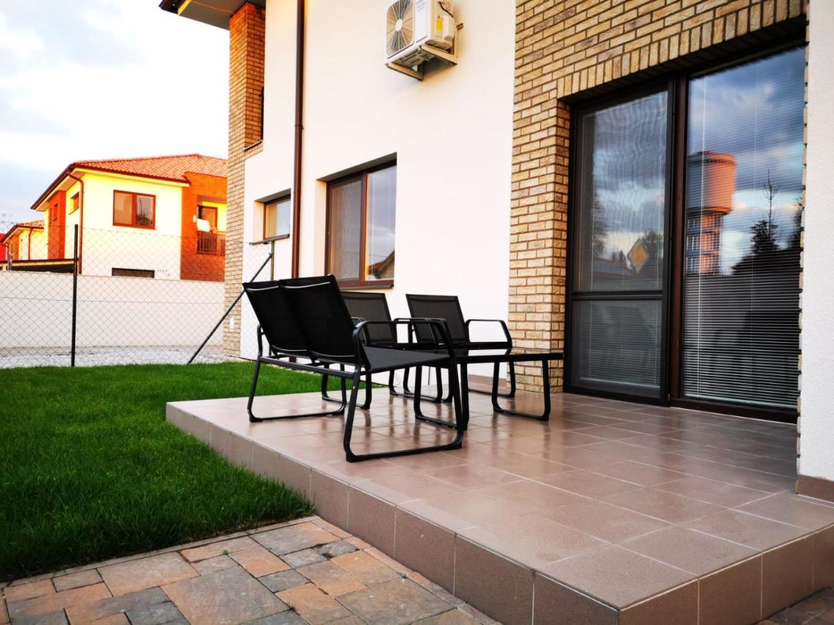 Relax And Sun Apartamento Dunajská Streda Exterior foto